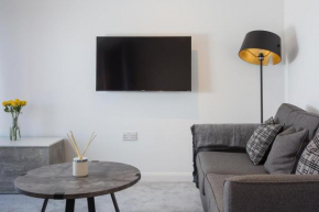 Aura Retreat with Free Parking